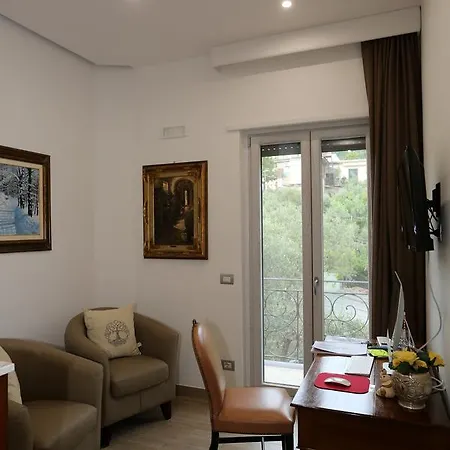 Relais Ohana - De Vivo Realty Pensión Arola (Campania)